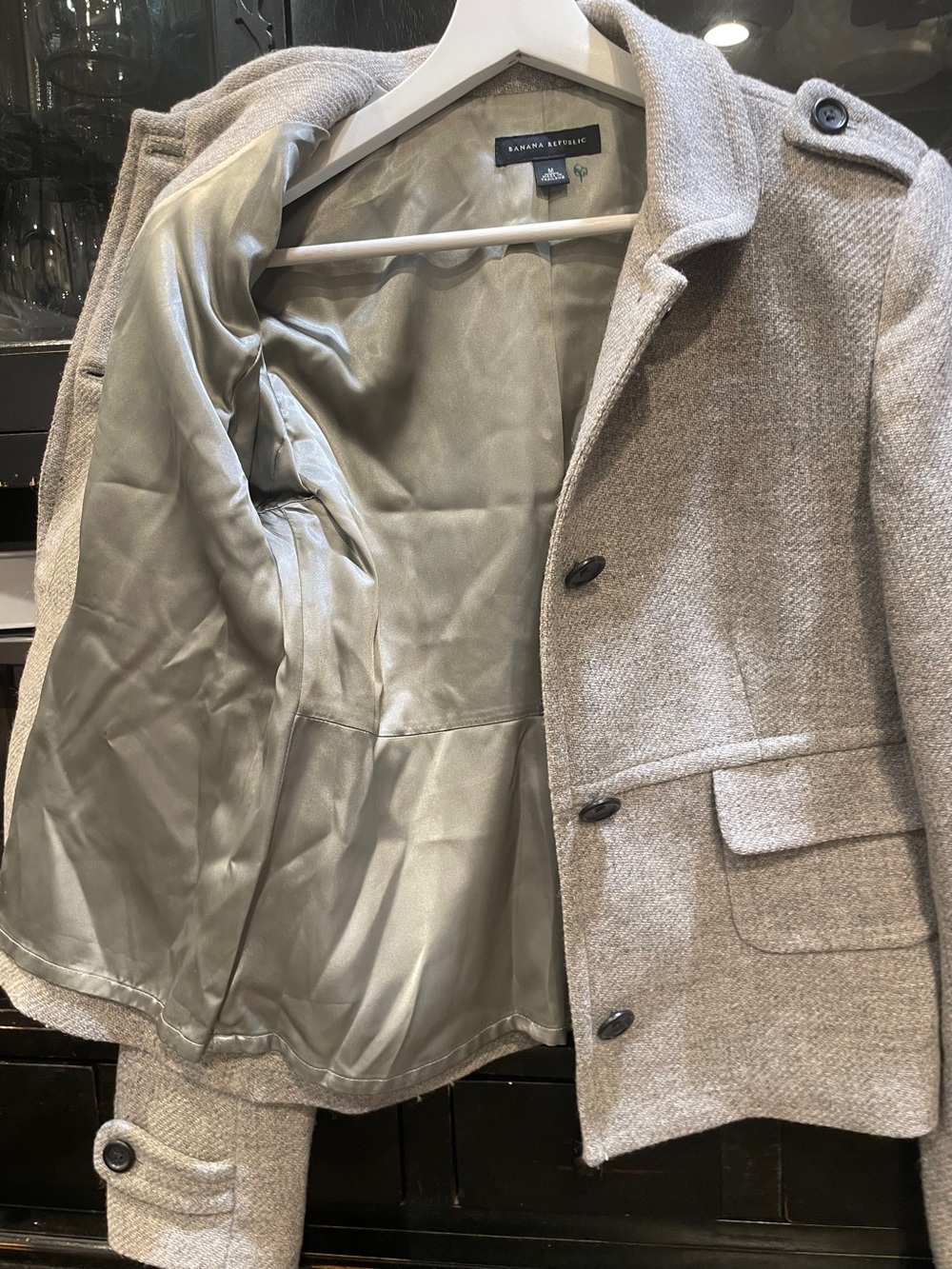 Banana Republic Light Gray Women’s Shirt Jacket with Satin Lining
